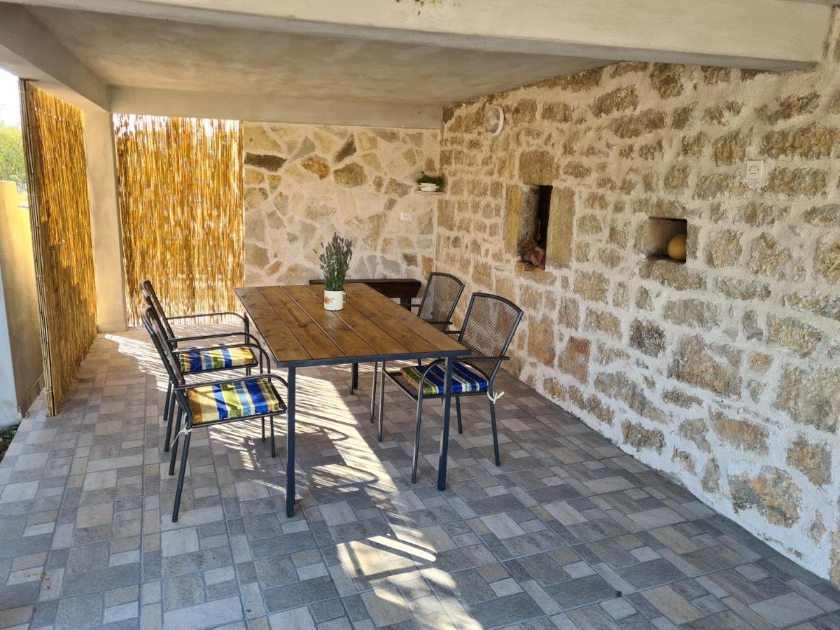 Holiday Home Nena Drniš Eksteriør bilde
